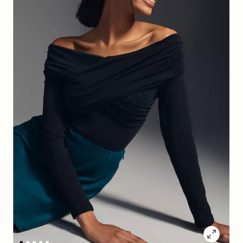 Anthropologie Maeve bow back top in black szM